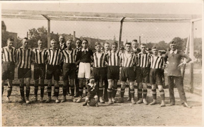 alt-Mannschaftsfoto-unbekannt-2