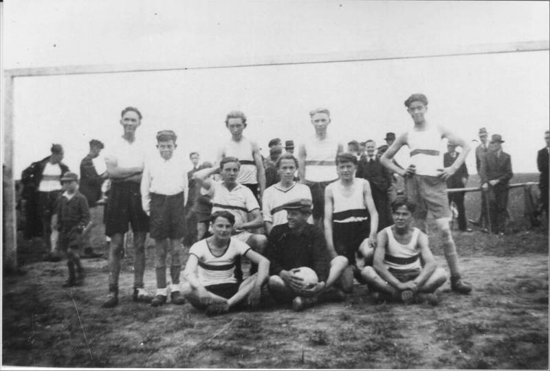 alt-Fussballmannschaft-Erich1