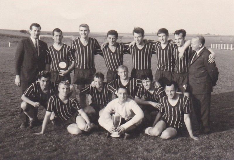 1960er-1.-Mannschaft-02