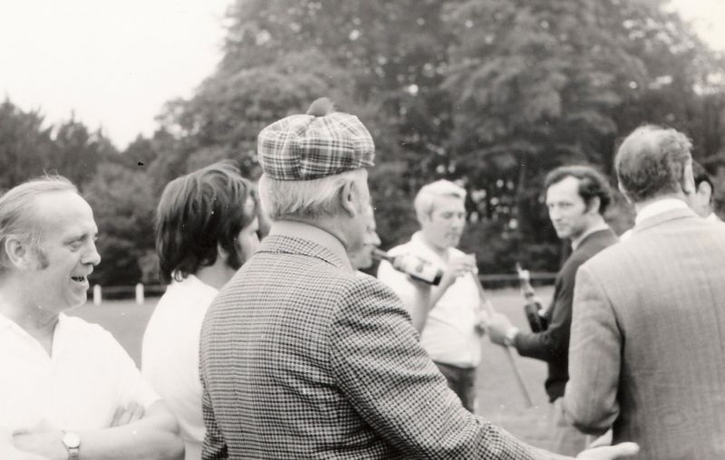 Auf-dem-SportplatzHeiner-SchrageWilfried-Bamberg