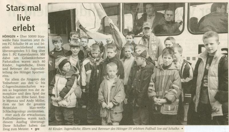 2001-04-08-Fussball-Junioren-Besuch-auf-Schalke